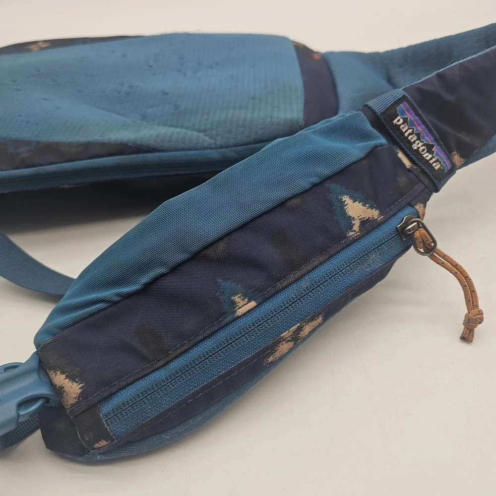 Patagonia Atom Sling Padded Back & Straps Polyester Bag 48262 Blue  8 L